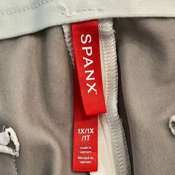 SPANX On the Go Kick Flare Pants White size 1X - Picture 6 of 11